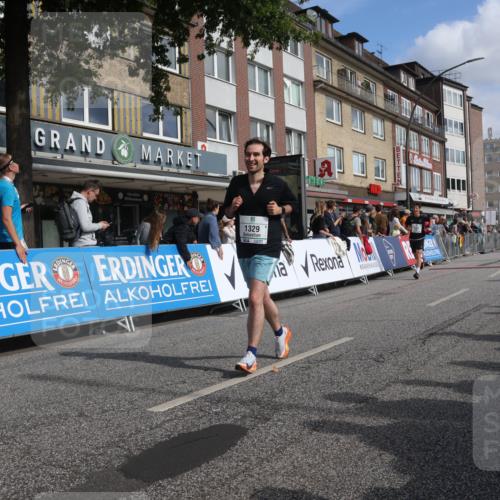 15.09.2024 - PSD Bank Halbmarathon Michael Strokosch http://msf.ph/oto/7066101 15.09.2024 11:58:59 Ziel 795, 1329, 1862, 1870, 1890, 2230, 2297, 2721, 2756, 2776, 2897, 2956, 3022, 3528 meine-sportfotos.de