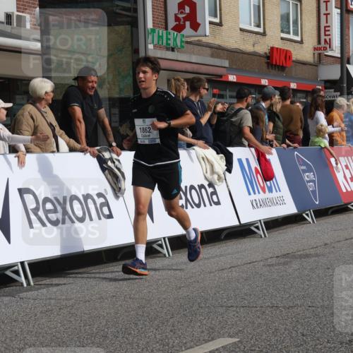 15.09.2024 - PSD Bank Halbmarathon Michael Strokosch http://msf.ph/oto/7066107 15.09.2024 11:59:00 Ziel 795, 1329, 1585, 1862, 1870, 1890, 2230, 2297, 2721, 2756, 2776, 2897, 2956, 3022 meine-sportfotos.de