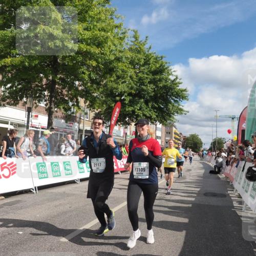 15.09.2024 - PSD Bank Halbmarathon Miley Keyser http://msf.ph/oto/7066124 15.09.2024 12:17:03 Ziel 1157, 1596, 2117, 2270, 2277, 2526, 2686, 2969, 3102, 3109, 3118, 3140, 3193, 3250, 3403, 3507, 3558 meine-sportfotos.de