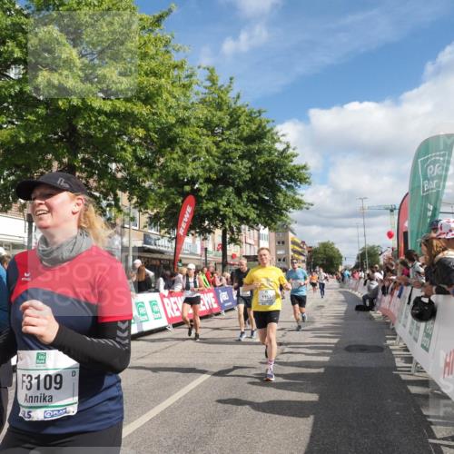 15.09.2024 - PSD Bank Halbmarathon Miley Keyser http://msf.ph/oto/7066129 15.09.2024 12:17:03 Ziel 1157, 1596, 2117, 2270, 2277, 2526, 2686, 2969, 3102, 3109, 3118, 3140, 3193, 3250, 3403, 3507, 3558 meine-sportfotos.de