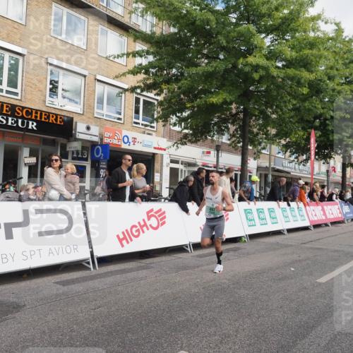 15.09.2024 - PSD Bank Halbmarathon Miley Keyser http://msf.ph/oto/7066130 15.09.2024 11:16:16 Ziel 407, 410, 497, 560, 604, 632, 1013, 1016 meine-sportfotos.de