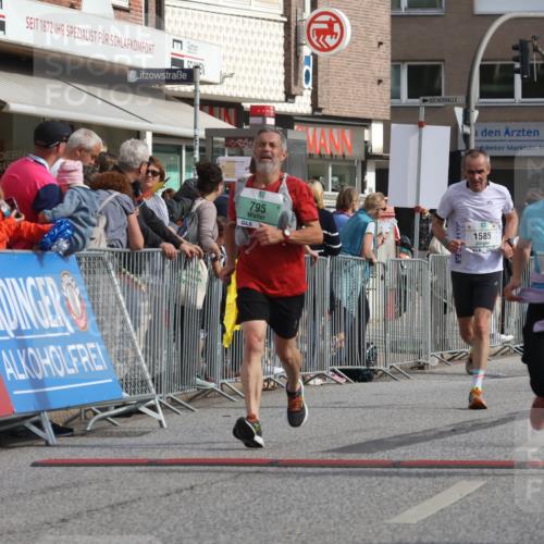 15.09.2024 - PSD Bank Halbmarathon Michael Strokosch http://msf.ph/oto/7066134 15.09.2024 11:59:04 Ziel 795, 1329, 1585, 1862, 1870, 2061, 2230, 2278, 2545, 2721, 2756, 2776, 2897, 2956 meine-sportfotos.de