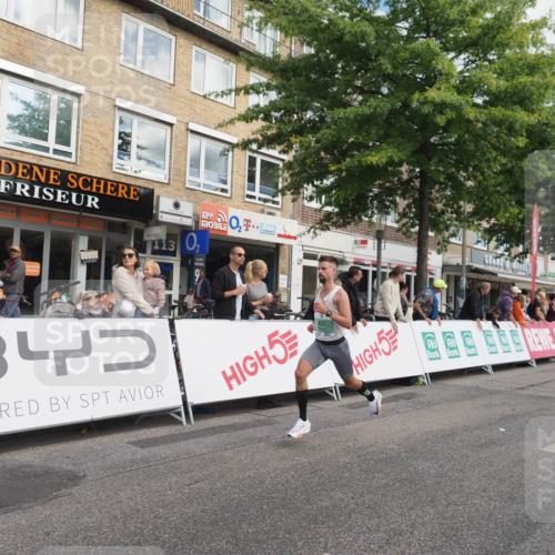 15.09.2024 - PSD Bank Halbmarathon Miley Keyser http://msf.ph/oto/7066135 15.09.2024 11:16:16 Ziel 407, 410, 497, 560, 604, 632, 1013, 1016 meine-sportfotos.de