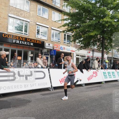 15.09.2024 - PSD Bank Halbmarathon Miley Keyser http://msf.ph/oto/7066139 15.09.2024 11:16:16 Ziel 407, 410, 497, 560, 604, 632, 1013, 1016 meine-sportfotos.de