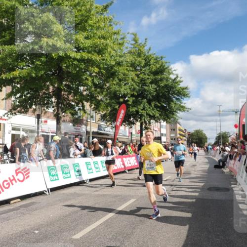 15.09.2024 - PSD Bank Halbmarathon Miley Keyser http://msf.ph/oto/7066142 15.09.2024 12:17:04 Ziel 1157, 1596, 2117, 2270, 2277, 2526, 2686, 2969, 3102, 3109, 3118, 3140, 3193, 3250, 3403, 3507, 3558 meine-sportfotos.de