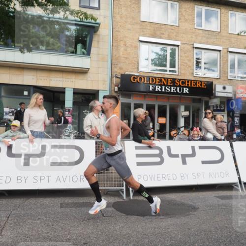 15.09.2024 - PSD Bank Halbmarathon Miley Keyser http://msf.ph/oto/7066157 15.09.2024 11:16:16 Ziel 407, 410, 497, 560, 604, 632, 1013, 1016 meine-sportfotos.de