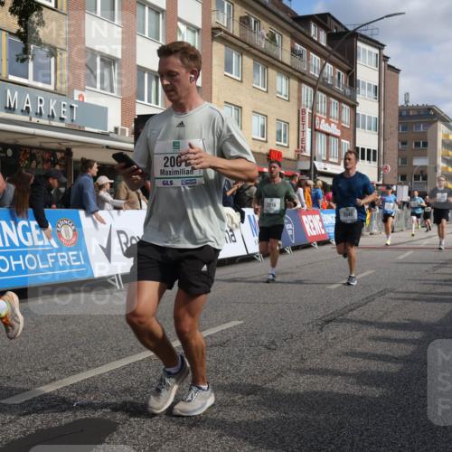 15.09.2024 - PSD Bank Halbmarathon Michael Strokosch http://msf.ph/oto/7066176 15.09.2024 11:59:11 Ziel 795, 1585, 1738, 1739, 1862, 2061, 2278, 2545, 2767, 2776, 2897, 3189 meine-sportfotos.de