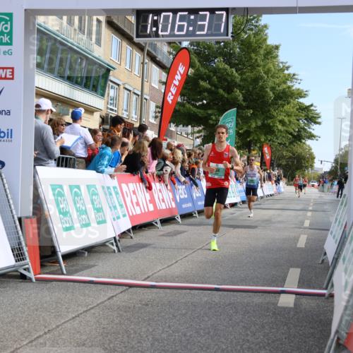 15.09.2024 - PSD Bank Halbmarathon Strokosch-Dieckow http://msf.ph/oto/7066194 15.09.2024 11:07:28 Ziel 462, 464, 465 meine-sportfotos.de