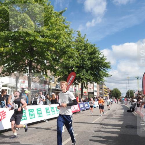 15.09.2024 - PSD Bank Halbmarathon Miley Keyser http://msf.ph/oto/7066249 15.09.2024 12:17:11 Ziel 792, 1157, 1596, 2117, 2270, 2277, 2305, 2306, 2686, 2969, 3109, 3118, 3130, 3193, 3250, 3403, 3425, 3507, 3558 meine-sportfotos.de