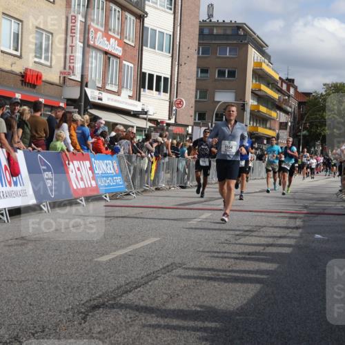 15.09.2024 - PSD Bank Halbmarathon Michael Strokosch http://msf.ph/oto/7066269 15.09.2024 11:59:24 Ziel 1139, 1554, 1665, 1738, 1739, 2004, 2142, 2767, 2789, 2817, 2876, 2950, 3189 meine-sportfotos.de