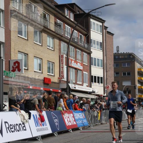 15.09.2024 - PSD Bank Halbmarathon Michael Strokosch http://msf.ph/oto/7066276 15.09.2024 11:59:25 Ziel 1139, 1455, 1554, 1665, 1738, 1739, 2004, 2142, 2767, 2783, 2789, 2817, 2876, 2950, 3189 meine-sportfotos.de