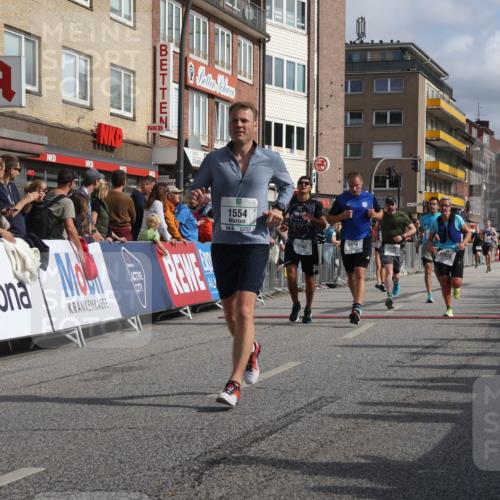 15.09.2024 - PSD Bank Halbmarathon Michael Strokosch http://msf.ph/oto/7066278 15.09.2024 11:59:27 Ziel 1139, 1455, 1554, 1665, 1738, 1739, 2004, 2046, 2142, 2783, 2789, 2817, 2876, 2950 meine-sportfotos.de