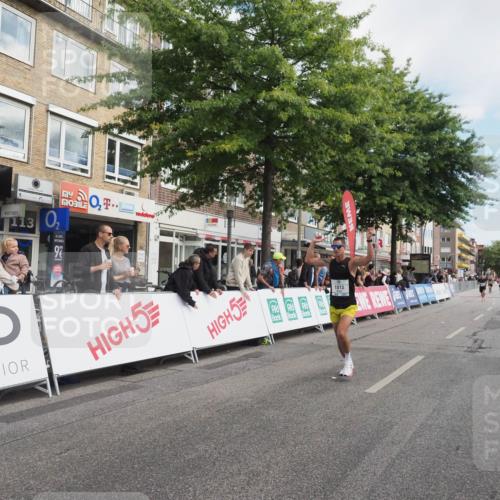 15.09.2024 - PSD Bank Halbmarathon Miley Keyser http://msf.ph/oto/7066279 15.09.2024 11:16:24 Ziel 407, 560, 604, 616, 632, 1002, 1003, 1013, 1016 meine-sportfotos.de