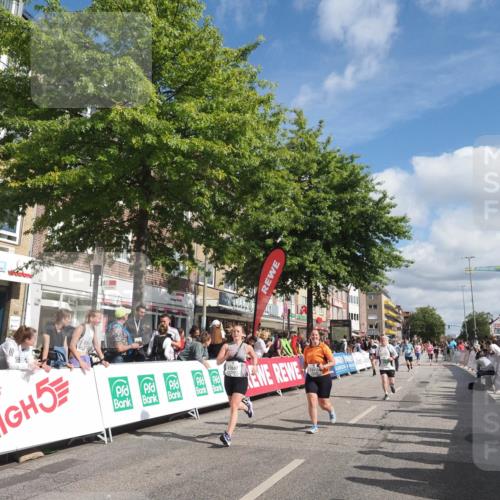 15.09.2024 - PSD Bank Halbmarathon Miley Keyser http://msf.ph/oto/7066286 15.09.2024 12:17:13 Ziel 792, 1157, 1596, 2117, 2270, 2277, 2305, 2306, 2686, 2969, 3109, 3118, 3130, 3250, 3403, 3425, 3507 meine-sportfotos.de