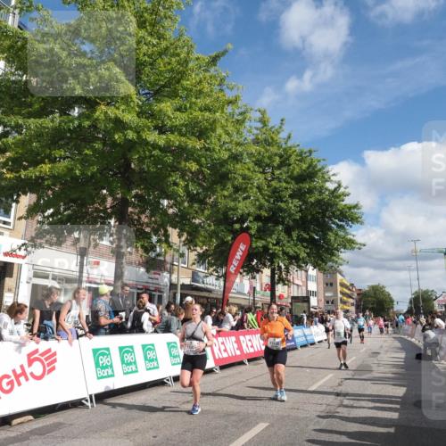 15.09.2024 - PSD Bank Halbmarathon Miley Keyser http://msf.ph/oto/7066292 15.09.2024 12:17:13 Ziel 792, 1157, 1596, 2117, 2270, 2277, 2305, 2306, 2686, 2969, 3109, 3118, 3130, 3250, 3403, 3425, 3507 meine-sportfotos.de