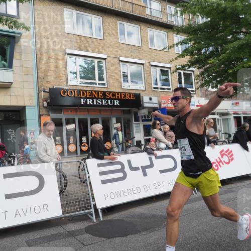 15.09.2024 - PSD Bank Halbmarathon Miley Keyser http://msf.ph/oto/7066304 15.09.2024 11:16:25 Ziel 407, 560, 604, 616, 632, 1002, 1003, 1013, 1016 meine-sportfotos.de