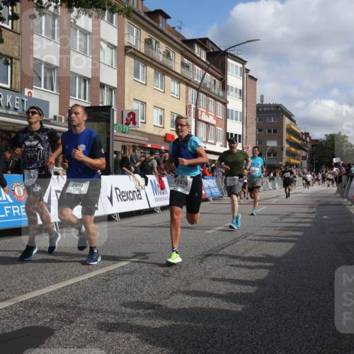15.09.2024 - PSD Bank Halbmarathon Michael Strokosch http://msf.ph/oto/7066305 15.09.2024 11:59:30 Ziel 1139, 1455, 1554, 1665, 1738, 1902, 2004, 2046, 2142, 2783, 2789, 2817, 2876, 2950 meine-sportfotos.de