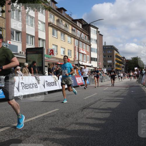 15.09.2024 - PSD Bank Halbmarathon Michael Strokosch http://msf.ph/oto/7066321 15.09.2024 11:59:32 Ziel 1139, 1455, 1554, 1665, 1902, 2004, 2046, 2142, 2418, 2783, 2789, 2817, 2841, 2876, 2950 meine-sportfotos.de