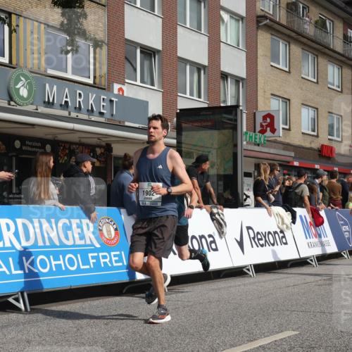 15.09.2024 - PSD Bank Halbmarathon Michael Strokosch http://msf.ph/oto/7066362 15.09.2024 11:59:40 Ziel 1139, 1455, 1555, 1614, 1665, 1844, 1902, 2004, 2046, 2071, 2142, 2151, 2418, 2558, 2752, 2783, 2807, 2841, 2864, 2874, 2876, 2949, 3523 meine-sportfotos.de
