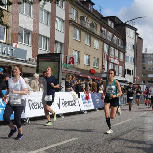15.09.2024 - PSD Bank Halbmarathon Michael Strokosch http://msf.ph/oto/7066375 15.09.2024 11:59:42 Ziel 1139, 1455, 1555, 1614, 1665, 1844, 1902, 2046, 2071, 2151, 2418, 2558, 2752, 2783, 2807, 2841, 2864, 2874, 2949, 3177, 3523 meine-sportfotos.de