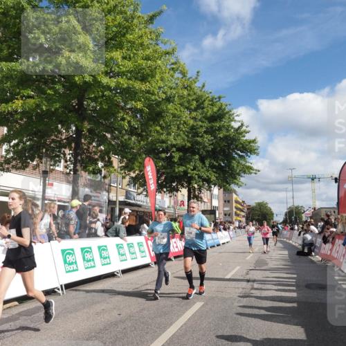 15.09.2024 - PSD Bank Halbmarathon Miley Keyser http://msf.ph/oto/7066376 15.09.2024 12:17:19 Ziel 792, 1596, 2282, 2305, 2306, 2931, 2932, 3130, 3250, 3403, 3425, 3507 meine-sportfotos.de