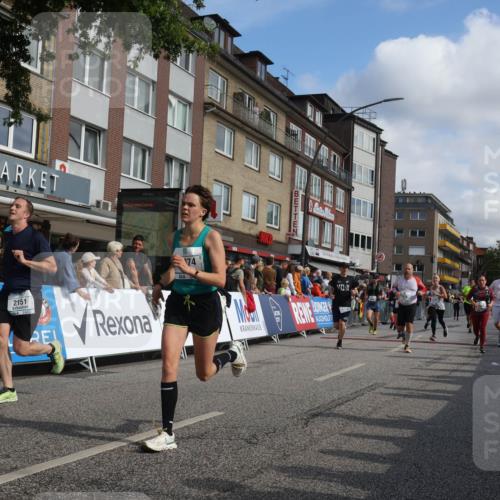 15.09.2024 - PSD Bank Halbmarathon Michael Strokosch http://msf.ph/oto/7066382 15.09.2024 11:59:42 Ziel 1139, 1455, 1555, 1614, 1665, 1844, 1902, 2046, 2071, 2151, 2418, 2558, 2752, 2783, 2807, 2841, 2864, 2874, 2949, 3177, 3523 meine-sportfotos.de