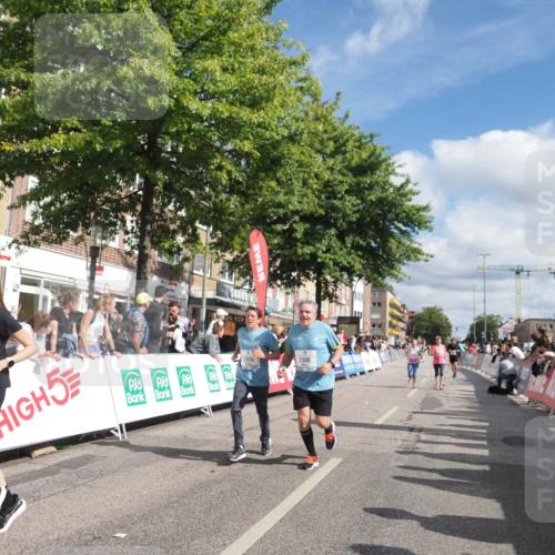 15.09.2024 - PSD Bank Halbmarathon Miley Keyser http://msf.ph/oto/7066386 15.09.2024 12:17:20 Ziel 792, 1596, 2282, 2305, 2306, 2931, 2932, 3130, 3250, 3403, 3425, 3507 meine-sportfotos.de