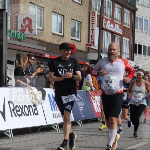 15.09.2024 - PSD Bank Halbmarathon Michael Strokosch http://msf.ph/oto/7066394 15.09.2024 11:59:44 Ziel 1455, 1555, 1614, 1844, 1902, 2046, 2071, 2151, 2418, 2558, 2752, 2783, 2795, 2807, 2841, 2864, 2874, 2949, 3177, 3523 meine-sportfotos.de