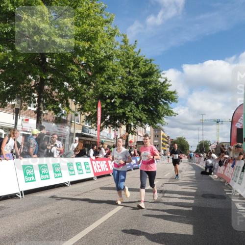 15.09.2024 - PSD Bank Halbmarathon Miley Keyser http://msf.ph/oto/7066429 15.09.2024 12:17:24 Ziel 792, 1596, 2282, 2305, 2306, 2931, 2932, 3130, 3425, 3507 meine-sportfotos.de