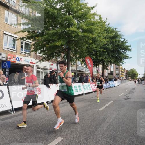 15.09.2024 - PSD Bank Halbmarathon Miley Keyser http://msf.ph/oto/7066435 15.09.2024 11:16:46 Ziel 595, 606, 621, 1004, 1007 meine-sportfotos.de