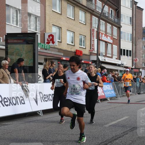 15.09.2024 - PSD Bank Halbmarathon Michael Strokosch http://msf.ph/oto/7066447 15.09.2024 11:59:53 Ziel 1555, 1576, 1614, 1691, 1837, 1844, 2071, 2151, 2161, 2415, 2558, 2752, 2791, 2795, 2799, 2807, 2864, 2874, 2949, 3026, 3098, 3177, 3523 meine-sportfotos.de