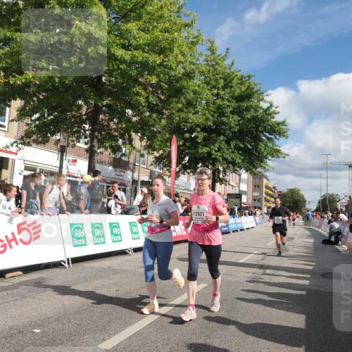 15.09.2024 - PSD Bank Halbmarathon Miley Keyser http://msf.ph/oto/7066452 15.09.2024 12:17:24 Ziel 792, 1596, 2282, 2305, 2306, 2931, 2932, 3130, 3425, 3507 meine-sportfotos.de