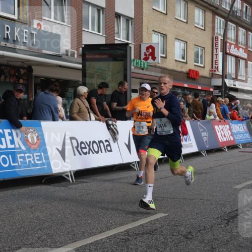 15.09.2024 - PSD Bank Halbmarathon Michael Strokosch http://msf.ph/oto/7066469 15.09.2024 11:59:56 Ziel 1555, 1576, 1614, 1691, 1725, 1837, 1844, 2071, 2161, 2415, 2558, 2752, 2791, 2795, 2799, 2807, 2864, 2949, 2983, 3026, 3098, 3177, 3523, 3550 meine-sportfotos.de
