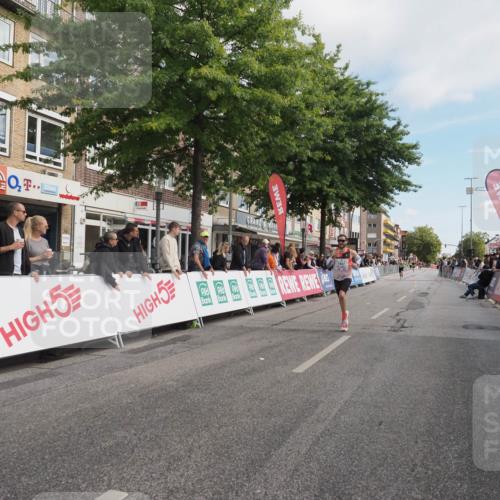 15.09.2024 - PSD Bank Halbmarathon Miley Keyser http://msf.ph/oto/7066471 15.09.2024 11:16:52 Ziel 561, 595, 621, 623, 1004, 1007 meine-sportfotos.de