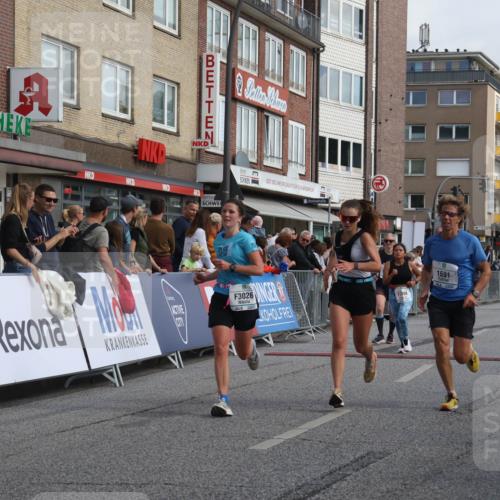 15.09.2024 - PSD Bank Halbmarathon Michael Strokosch http://msf.ph/oto/7066486 15.09.2024 11:59:59 Ziel 1576, 1625, 1691, 1725, 1837, 1844, 2071, 2161, 2415, 2714, 2791, 2795, 2799, 2807, 2983, 3026, 3098, 3177, 3550 meine-sportfotos.de