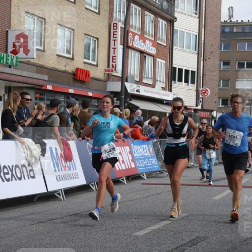 15.09.2024 - PSD Bank Halbmarathon Michael Strokosch http://msf.ph/oto/7066488 15.09.2024 11:59:59 Ziel 1576, 1625, 1691, 1725, 1837, 1844, 2071, 2161, 2415, 2714, 2791, 2795, 2799, 2807, 2983, 3026, 3098, 3177, 3550 meine-sportfotos.de