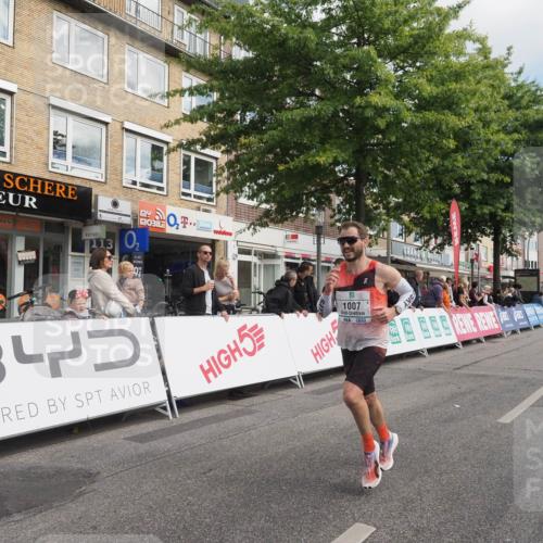 15.09.2024 - PSD Bank Halbmarathon Miley Keyser http://msf.ph/oto/7066511 15.09.2024 11:16:53 Ziel 536, 561, 621, 623, 1007 meine-sportfotos.de