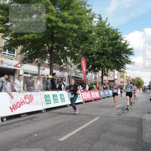 15.09.2024 - PSD Bank Halbmarathon Miley Keyser http://msf.ph/oto/7066572 15.09.2024 12:17:42 Ziel 983, 1515, 2549, 2665, 2702, 3010, 3020, 3072, 3155, 3260, 3302 meine-sportfotos.de