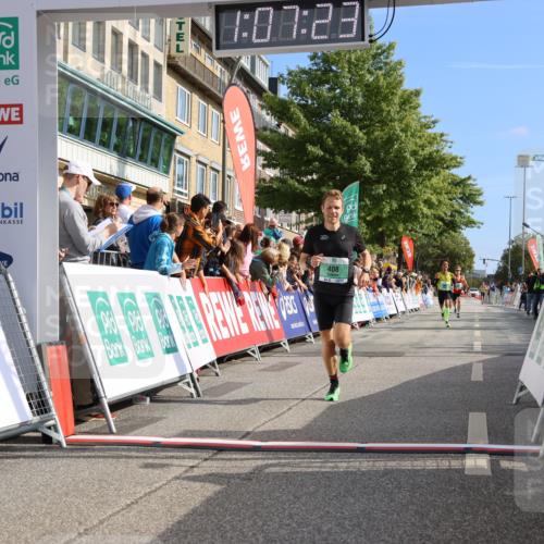 15.09.2024 - PSD Bank Halbmarathon Strokosch-Dieckow http://msf.ph/oto/7066593 15.09.2024 11:08:14 Ziel 403, 408, 479, 483 meine-sportfotos.de