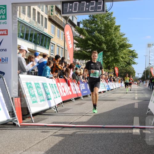 15.09.2024 - PSD Bank Halbmarathon Strokosch-Dieckow http://msf.ph/oto/7066617 15.09.2024 11:08:14 Ziel 403, 408, 479, 483 meine-sportfotos.de