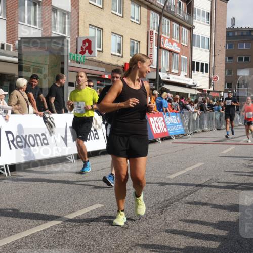 15.09.2024 - PSD Bank Halbmarathon Michael Strokosch http://msf.ph/oto/7066626 15.09.2024 12:00:16 Ziel 1258, 1546, 1547, 1593, 1625, 1848, 1852, 1952, 1960, 2047, 2357, 2570, 2713, 2714, 2778, 2826, 3445, 3519 meine-sportfotos.de