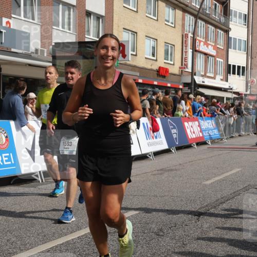 15.09.2024 - PSD Bank Halbmarathon Michael Strokosch http://msf.ph/oto/7066630 15.09.2024 12:00:16 Ziel 1258, 1546, 1547, 1593, 1625, 1848, 1852, 1952, 1960, 2047, 2357, 2570, 2713, 2714, 2778, 2826, 3445, 3519 meine-sportfotos.de