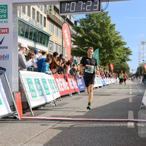 15.09.2024 - PSD Bank Halbmarathon Strokosch-Dieckow http://msf.ph/oto/7066632 15.09.2024 11:08:14 Ziel 403, 408, 479, 483 meine-sportfotos.de