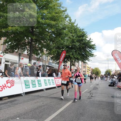 15.09.2024 - PSD Bank Halbmarathon Miley Keyser http://msf.ph/oto/7066634 15.09.2024 12:17:47 Ziel 983, 1515, 2298, 2424, 2549, 2665, 2702, 2762, 3010, 3020, 3072, 3084, 3155, 3260, 3302 meine-sportfotos.de