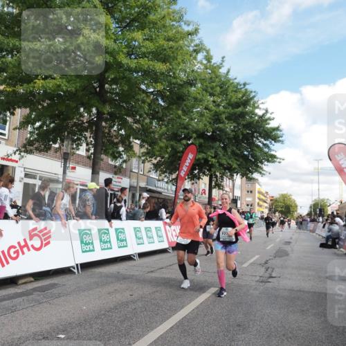 15.09.2024 - PSD Bank Halbmarathon Miley Keyser http://msf.ph/oto/7066639 15.09.2024 12:17:47 Ziel 983, 1515, 2298, 2424, 2549, 2665, 2702, 2762, 3010, 3020, 3072, 3084, 3155, 3260, 3302 meine-sportfotos.de