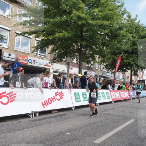 15.09.2024 - PSD Bank Halbmarathon Miley Keyser http://msf.ph/oto/7066667 15.09.2024 12:17:49 Ziel 983, 1515, 2169, 2298, 2424, 2549, 2665, 2702, 2762, 2971, 3010, 3072, 3084, 3155, 3260, 3302 meine-sportfotos.de