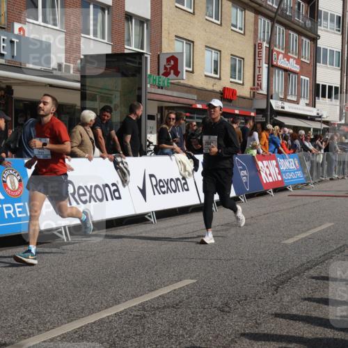 15.09.2024 - PSD Bank Halbmarathon Michael Strokosch http://msf.ph/oto/7066690 15.09.2024 12:00:25 Ziel 1338, 1546, 1547, 1593, 1848, 1852, 1952, 1960, 2047, 2357, 2560, 2570, 2778, 2842, 3028, 3445 meine-sportfotos.de