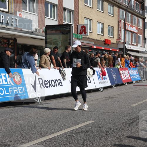 15.09.2024 - PSD Bank Halbmarathon Michael Strokosch http://msf.ph/oto/7066692 15.09.2024 12:00:25 Ziel 1338, 1546, 1547, 1593, 1848, 1852, 1952, 1960, 2047, 2357, 2560, 2570, 2778, 2842, 3028, 3445 meine-sportfotos.de