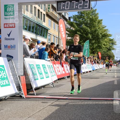 15.09.2024 - PSD Bank Halbmarathon Strokosch-Dieckow http://msf.ph/oto/7066701 15.09.2024 11:08:14 Ziel 403, 408, 479, 483 meine-sportfotos.de