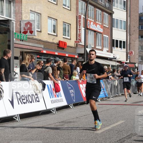 15.09.2024 - PSD Bank Halbmarathon Michael Strokosch http://msf.ph/oto/7066708 15.09.2024 12:00:28 Ziel 1338, 1788, 1848, 1852, 1914, 1951, 1960, 2047, 2357, 2560, 2570, 2842, 3028, 3146 meine-sportfotos.de